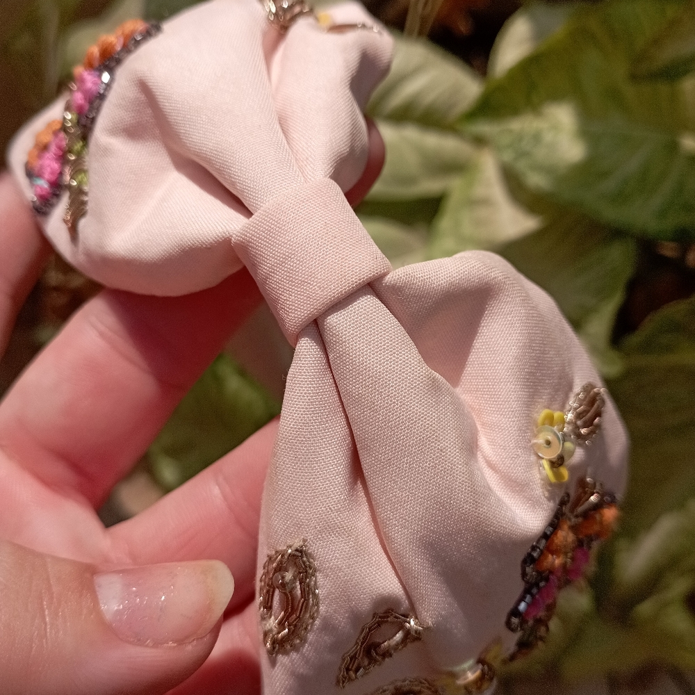 Luxury Embroidered Headband - Picture 14 of 16